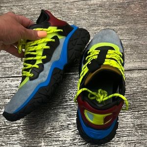 Mens size 8 Champion athletic shoes